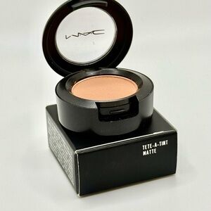 MAC Cosmetics Tete-A-Tint Matte Eyeshadow - Cream